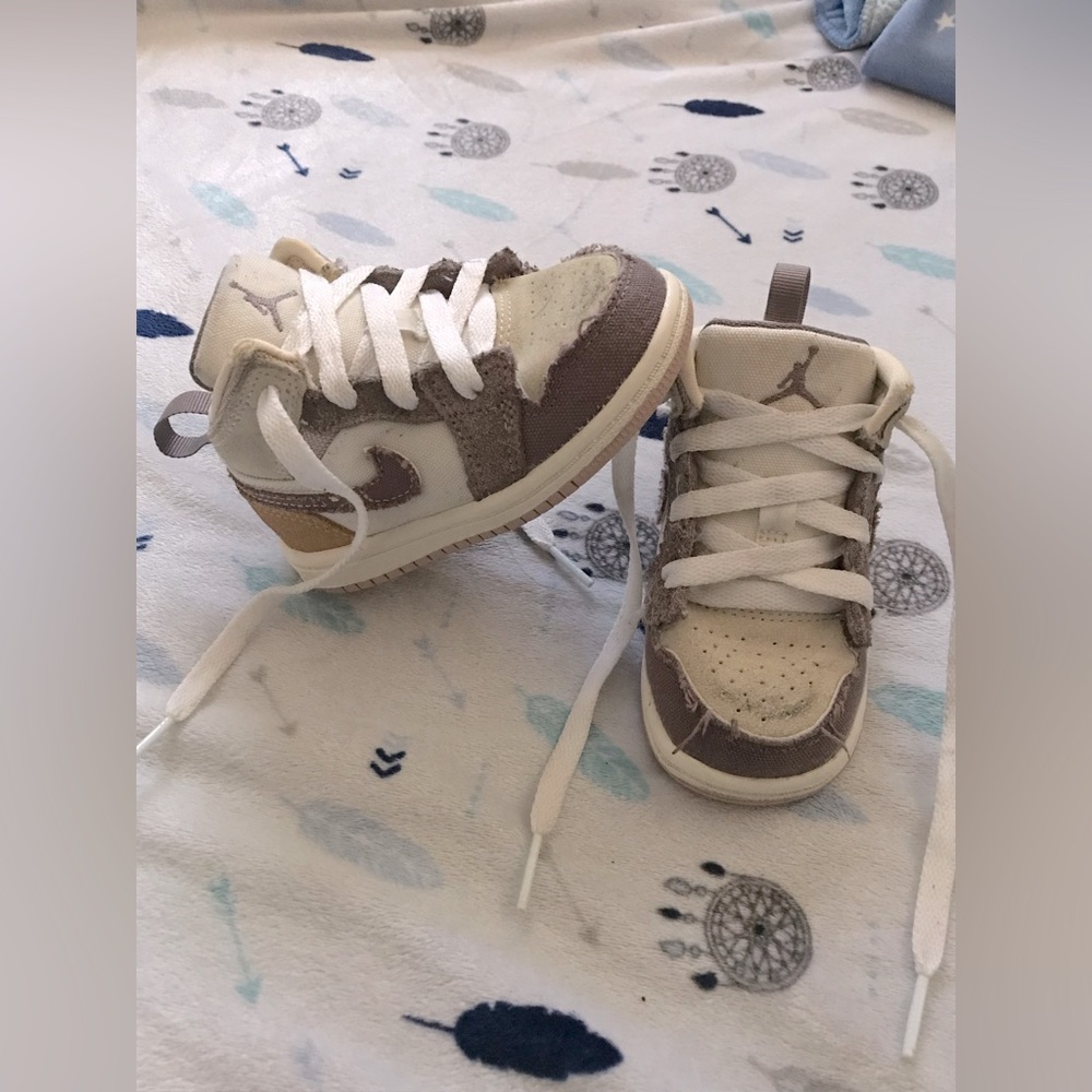 Air Jordan 1 Mid SE Craft 6c